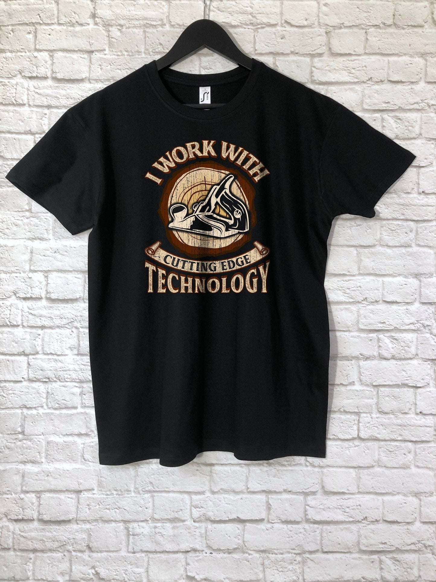 Funny Lumberjack Arborist Woodwork Timber Shirt, I Work With Cutting Edge Technology Pun Gift Idea, Humorous Wood Plane T-Shirt