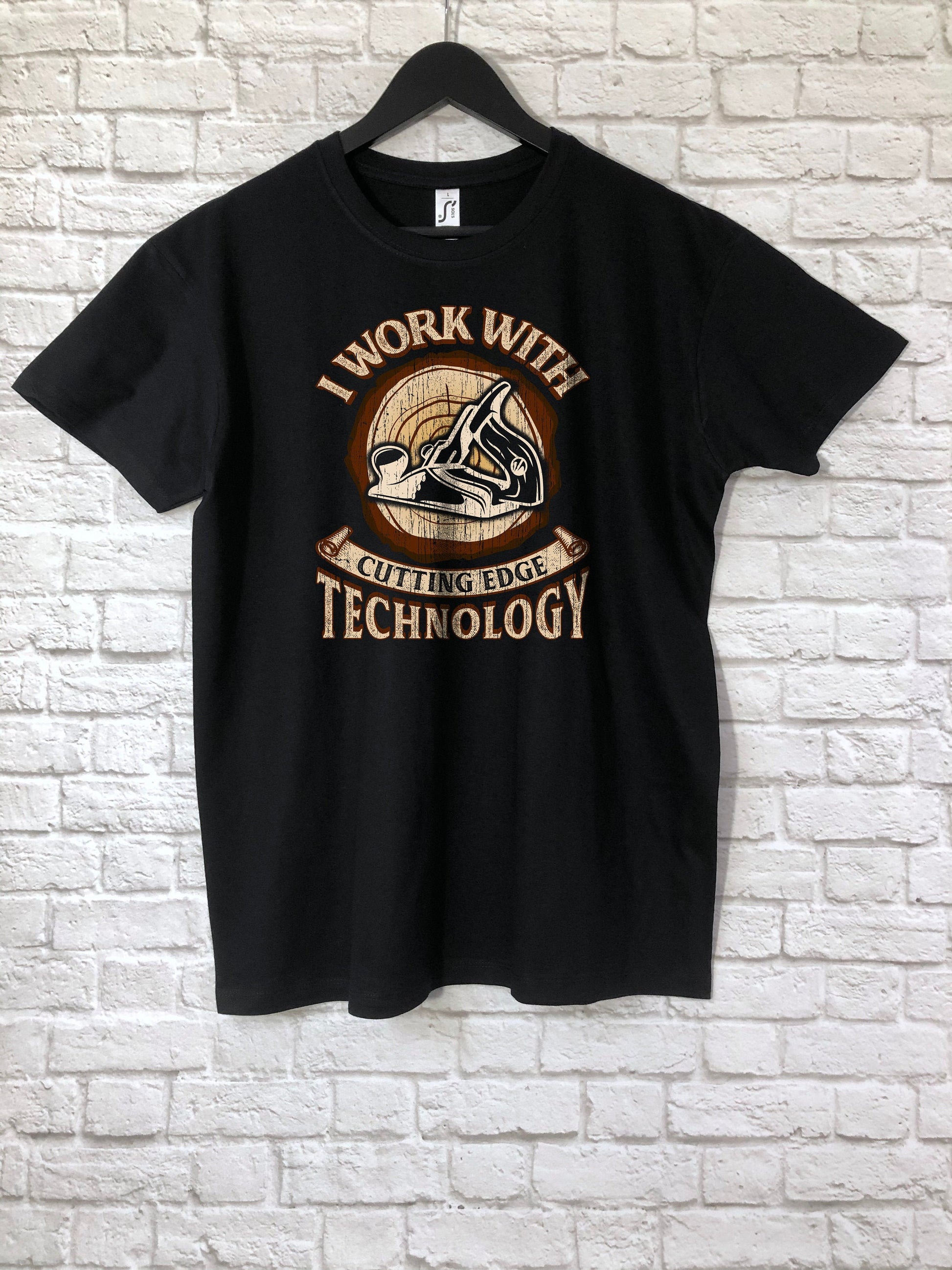 Funny Lumberjack Arborist Woodwork Timber Shirt, I Work With Cutting Edge Technology Pun Gift Idea, Humorous Wood Plane T-Shirt