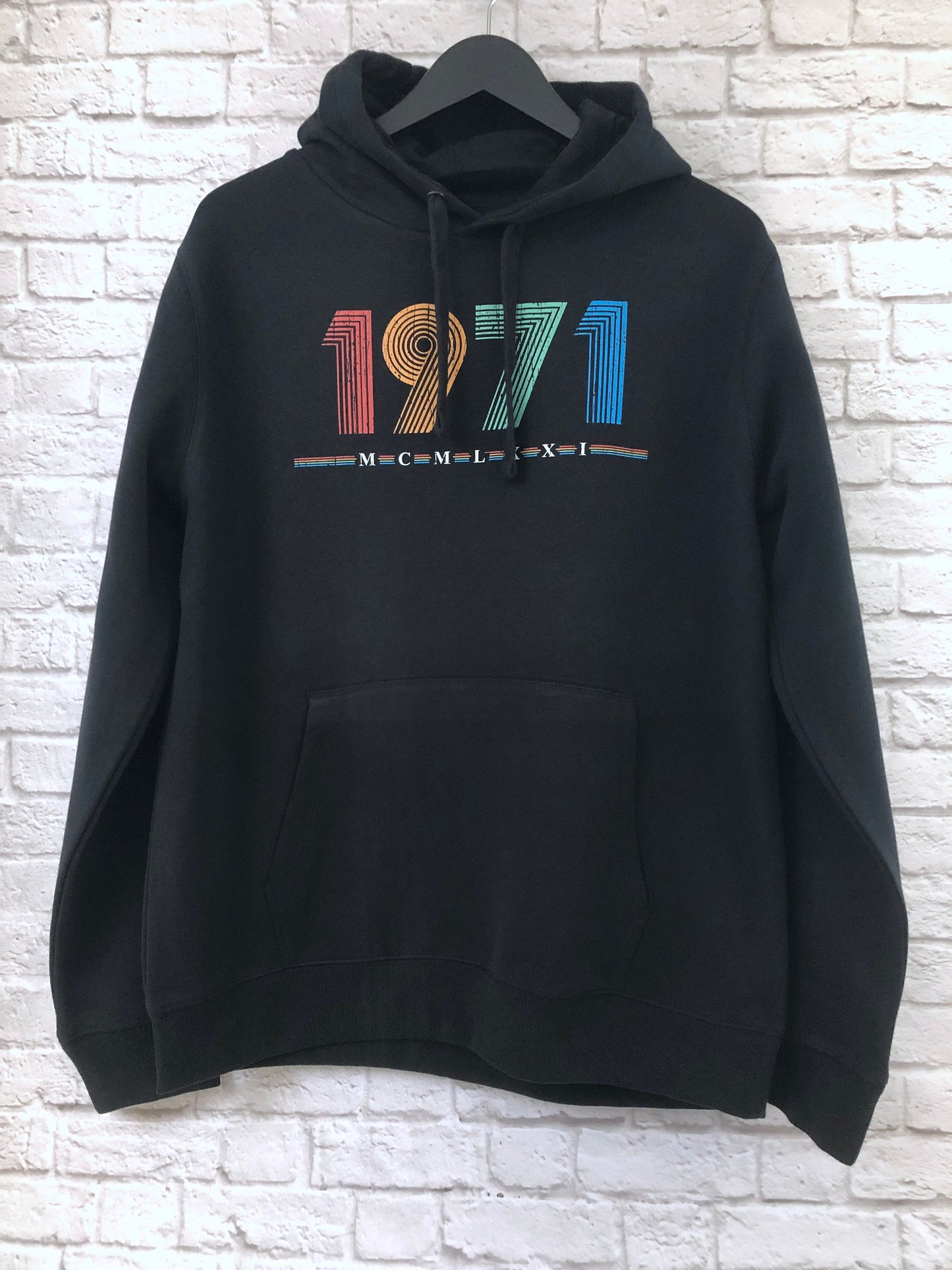 1971 Hoodie, 51st Birthday Gift Hooded Sweatshirt in Retro & Vintage 70s style, MCMLXXI Fiftieth Bday Hoody Sweat Shirt Top For Men or Women