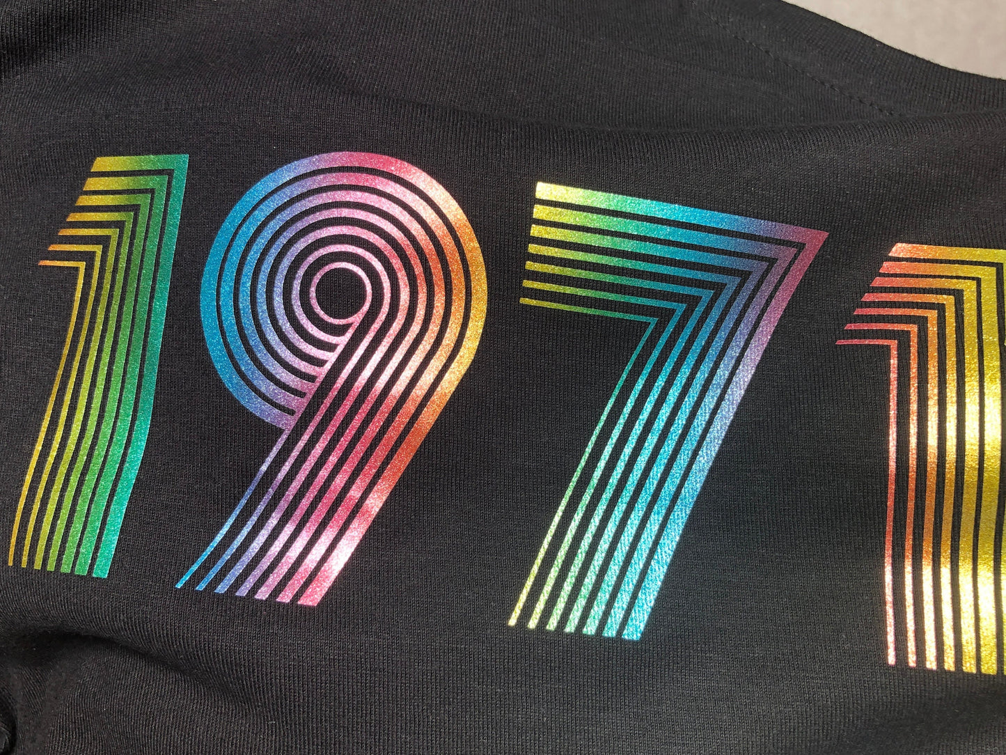 1971 T Shirt Funky Effect Vinyl HTV Rainbow Glitter, 51st Birthday Gift T-Shirt in Retro & Vintage 70s style Unisex Tee Shirt Top