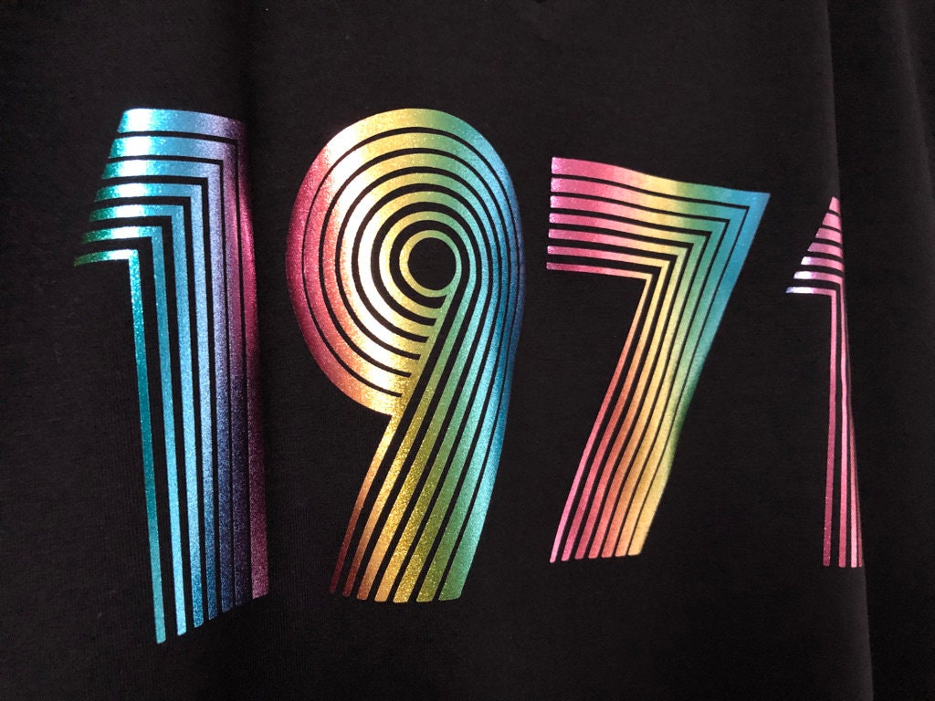 1971 T Shirt Funky Effect Vinyl HTV Rainbow Glitter, 51st Birthday Gift T-Shirt in Retro & Vintage 70s style Unisex Tee Shirt Top